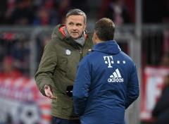 哈曼：拜仁賽季表現(xiàn)未達(dá)預(yù)期，或解雇孔帕尼并邀阿隆索回歸