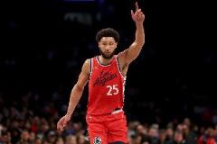 西蒙斯僅出場13分鐘未得分摘2籃板2助攻