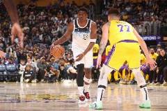 狼記：湖人隊(duì)防守漏洞明顯，里德底角制勝關(guān)鍵