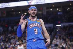 離譜！卡魯索和卡森-華萊士僅出戰(zhàn)13分鐘正負值+30 創(chuàng)歷史紀錄