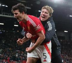 馬奎爾成為曼聯(lián)青訓(xùn)球員的典范，表率作用獲廣泛贊譽