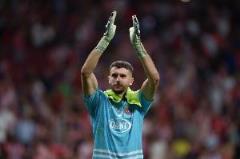 記者：拜仁暫無引進西班牙人門將加西亞的計劃，諾伊爾仍是首選門將