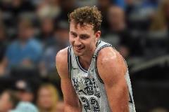 小瓦：綠軍投手眾多，我們積極換防遠(yuǎn)離三分線