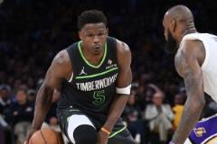 森林狼第四節(jié)狂飆領(lǐng)先湖人，四場總比分105-69勝出