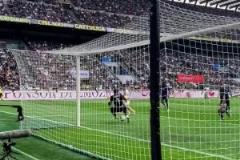 國米三冠王夢要碎了，麥克托米奈雙響踢碎小因扎吉的夢~