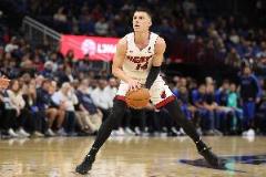 希羅正負(fù)值-44！10投1中僅得4分1板