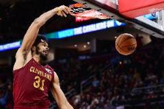 阿倫半場(chǎng)高效表現(xiàn)：4投4中砍下12分11板1助6斷正負(fù)值+33