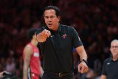 斯波：系列賽教會(huì)我們謙遜 騎士將比賽推向新高度