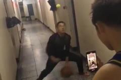 這是哪個學(xué)校，你們不要再內(nèi)涵恩比德啦！