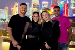 塞鳥妻子曬夜游上海照，與萊昂納多夫妻共度溫馨時(shí)光