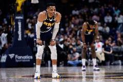 關(guān)鍵時(shí)刻連續(xù)不中！威少14分10板6助難救主