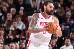 亞當(dāng)斯在場(chǎng)火箭凈勝分+53，下場(chǎng)后變?yōu)?39！