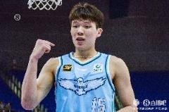 楊瀚森赴美參加NBA聯(lián)合試訓(xùn) 開啟洛杉磯特訓(xùn)之旅