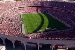 爆滿！河床主場無與倫比的狂熱氛圍