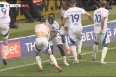 神劇情！利茲聯(lián)最后一刻破門(mén)，逆轉(zhuǎn)奪英冠冠軍！