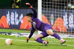 陳威2019年隨U22國足征戰(zhàn)土倫杯獲最佳門將