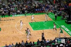 綠軍球迷看了心塞！塔圖姆末節(jié)5中1，致命失誤葬送翻盤希望