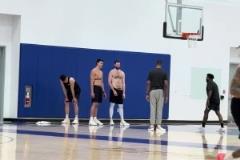 時(shí)差+高強(qiáng)度訓(xùn)練三天，感覺楊瀚森體力有點(diǎn)頂不住了……