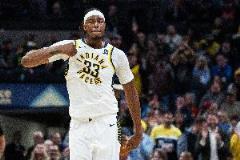 特納首節(jié)表現(xiàn)搶眼 3中3獨得12分1斷1帽