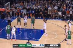 米切羅罰球失誤后自我激勵(lì)，第二罰三不沾！