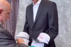 半路殺出獨(dú)行俠！弗拉格手拿爵巫蜂鶘帽子 結(jié)果四隊(duì)全部落空