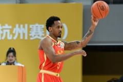 半場(chǎng)9中6！小巴里-布朗三分4中2轟17分3助正負(fù)值+14