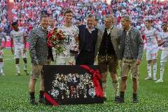 利物浦舊將：拜仁應(yīng)為穆勒立雕像，他是隊(duì)史關(guān)鍵人物