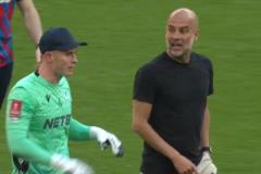 門將亨德森逃紅牌封神奪冠！賽后瓜帥憤怒和亨德森起口角沖突！