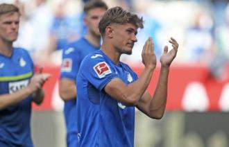 比朔夫淚灑球場(chǎng)告別霍芬海姆，即將加盟拜仁