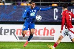 1000萬歐創(chuàng)隊史引援新紀錄！弗賴堡簽下19歲法乙新星伊列