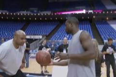 這單挑吧友們看過(guò)嗎？韋德vs已經(jīng)飛不起來(lái)的“飛豬”巴克利