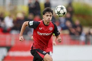 羅馬諾：勒沃庫(kù)森17歲小將阿拉伊貝戈維奇引發(fā)多支豪門(mén)關(guān)注