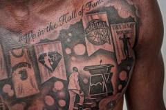 韋德這個胸前新紋身好帥啊！寫滿自己的榮譽和履歷