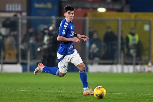 科莫正式買斷阿萊士-巴列，先付400萬歐再分期200萬歐