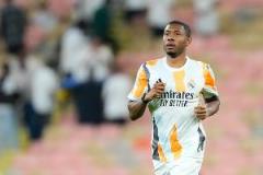 年薪2250萬(wàn)！阿拉巴：愿完成合同，無(wú)意今夏離隊(duì)