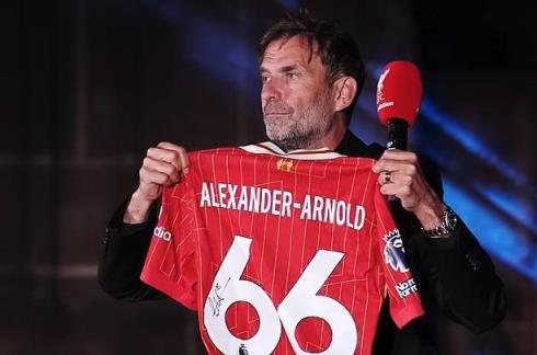 克洛普回應(yīng)阿諾德被噓：當(dāng)時(shí)感到非常失望，這不是我們的風(fēng)格