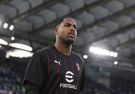 曼聯(lián)正積極尋求新門將，已聯(lián)系邁尼昂了解情況