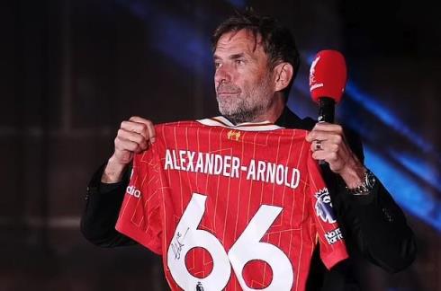 克洛普回應(yīng)阿諾德被噓：當(dāng)時(shí)非常失望，這不是我們的風(fēng)格