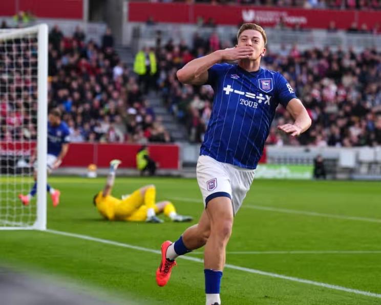 衛(wèi)報(bào)：埃弗頓雖不如豪門吸引人，但可為德拉普提供首發(fā)保障