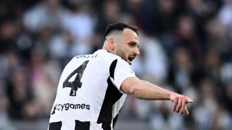 意媒：那不勒斯優(yōu)先引進科穆佐，備選引進尤文中衛(wèi)加蒂