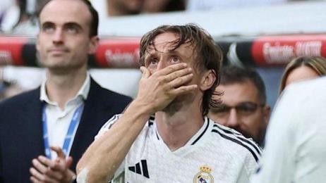 魔笛淚別伯納烏球場(chǎng)