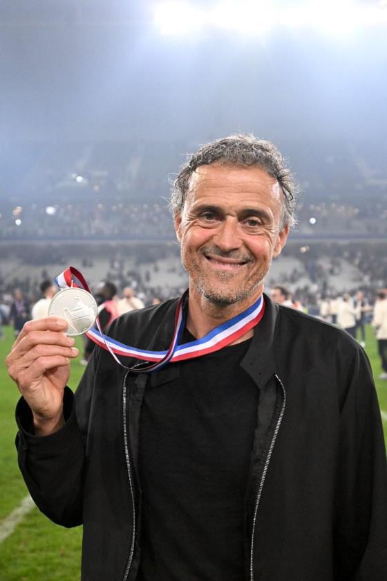 恩里克成歷史首位連續(xù)兩個(gè)賽季包攬法甲+法國(guó)杯冠軍的教練