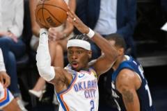 楊毅：SGA造罰球但未找到犯規(guī)，他依然能穩(wěn)定命中