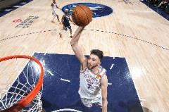 周琦：以前打球風(fēng)格像切特，NBA時(shí)期我打得靠外